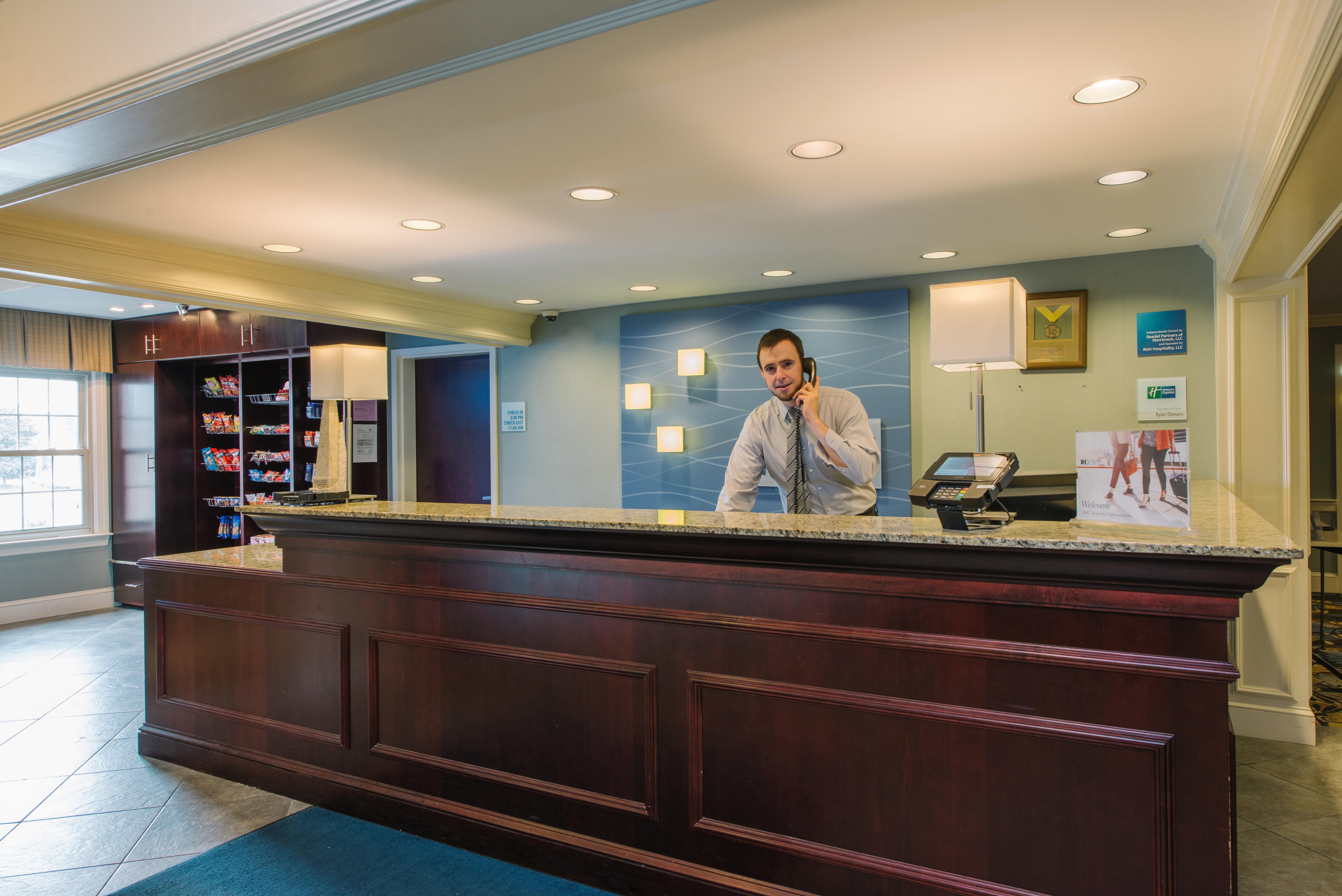 Holiday Inn Express And Suites Merrimack By Ihg מראה חיצוני תמונה