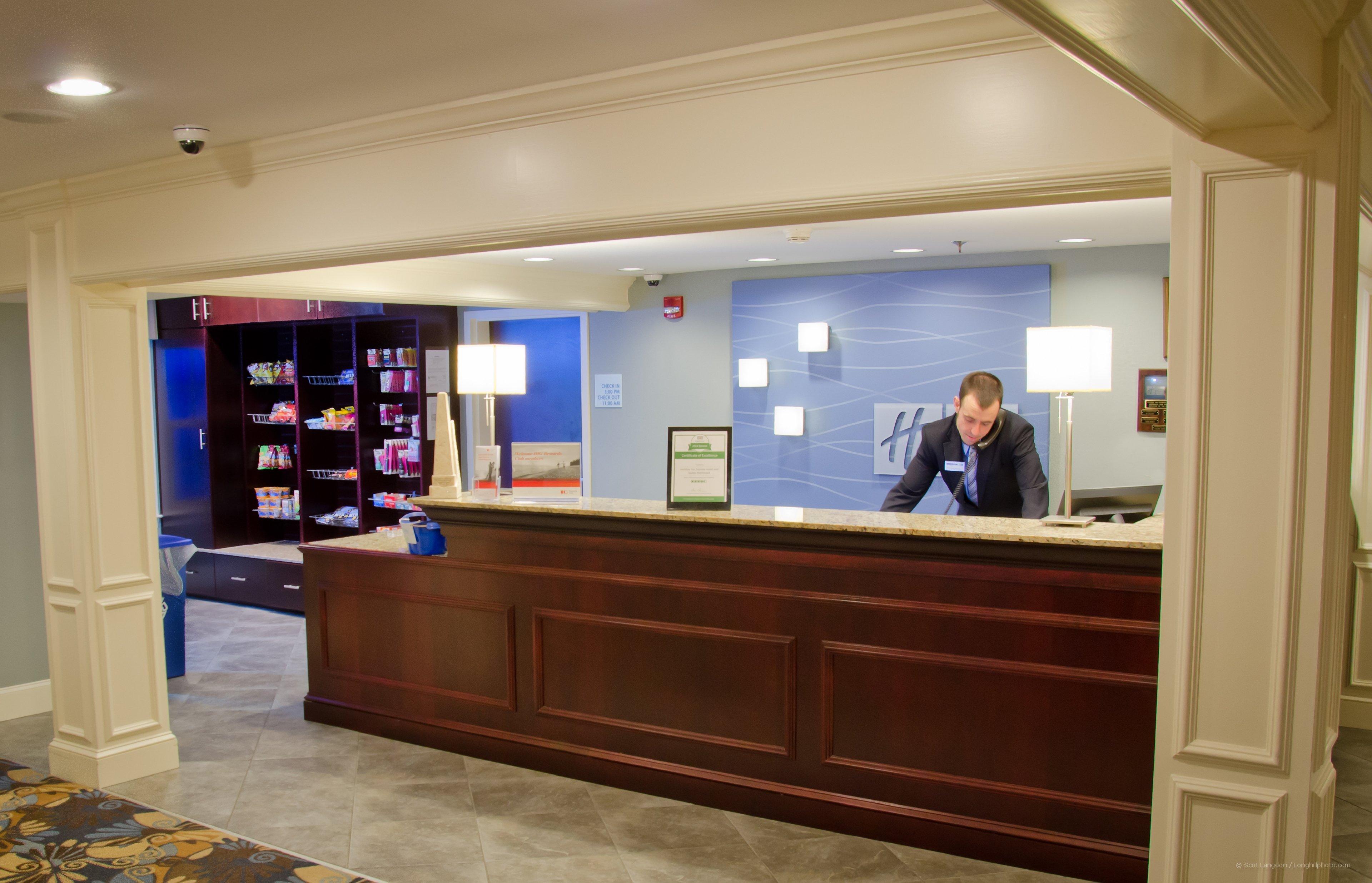 Holiday Inn Express And Suites Merrimack By Ihg מראה חיצוני תמונה