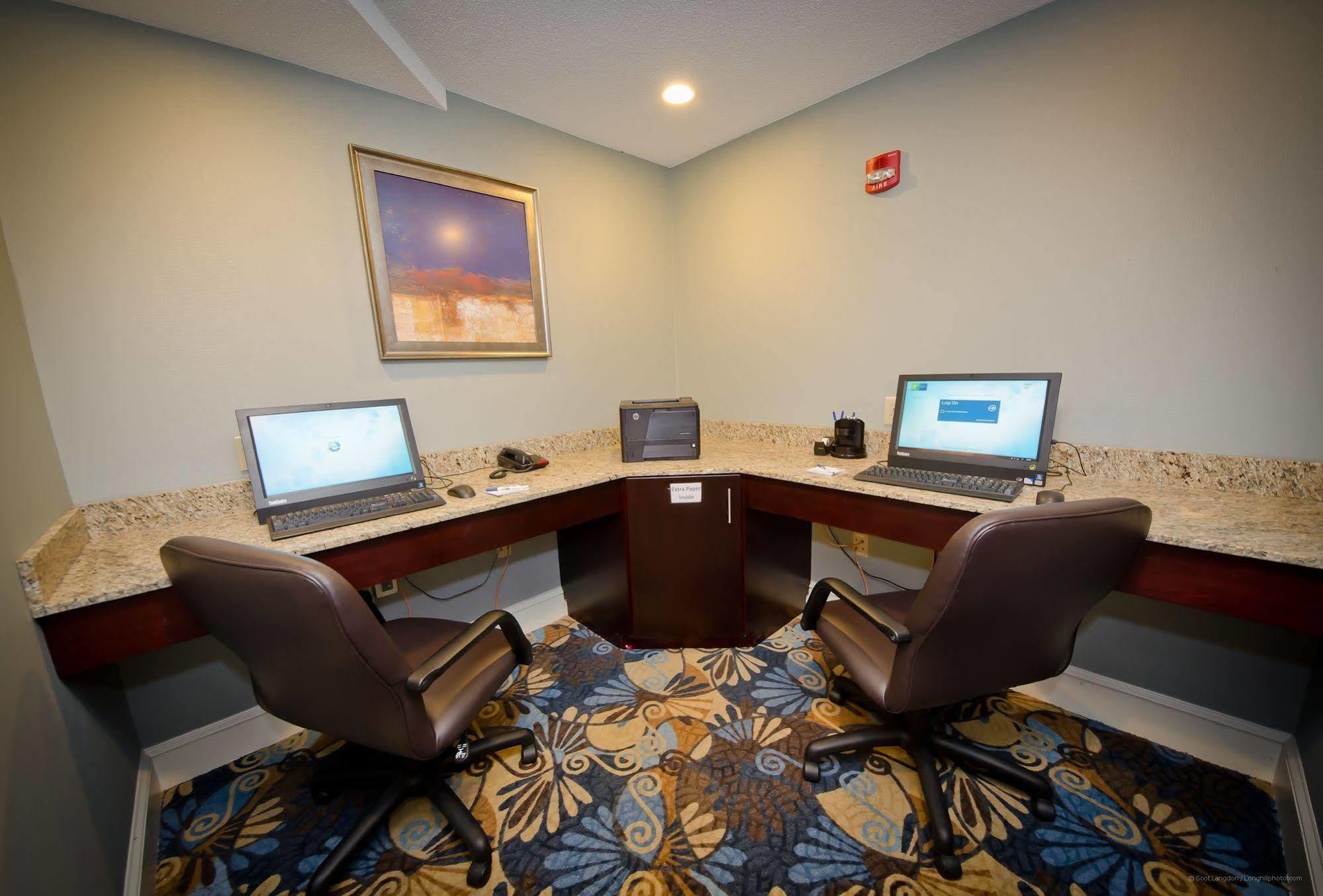Holiday Inn Express And Suites Merrimack By Ihg מראה חיצוני תמונה