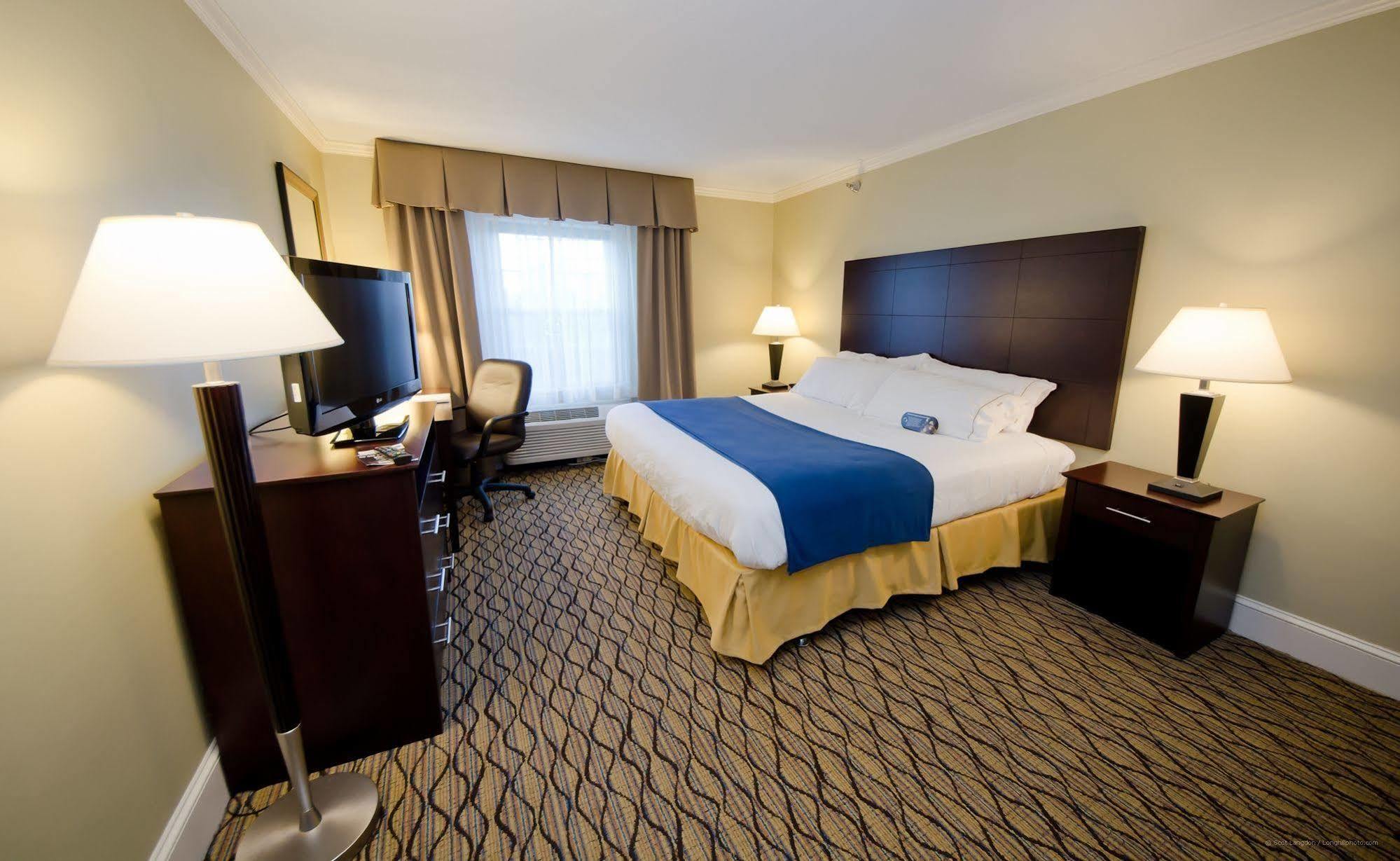 Holiday Inn Express And Suites Merrimack By Ihg מראה חיצוני תמונה