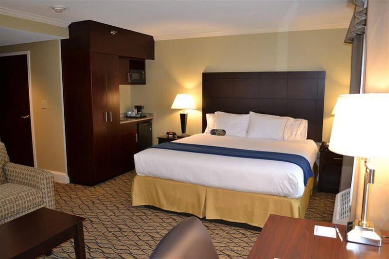Holiday Inn Express And Suites Merrimack By Ihg מראה חיצוני תמונה