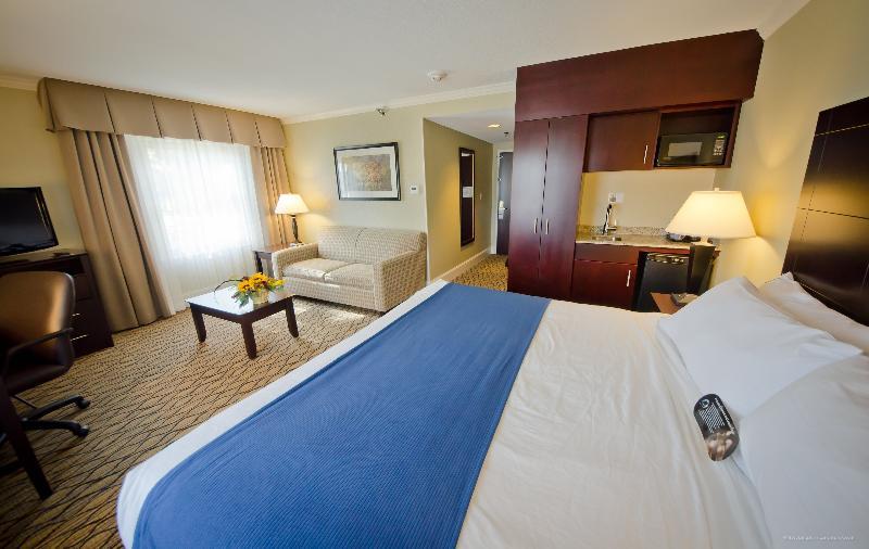 Holiday Inn Express And Suites Merrimack By Ihg מראה חיצוני תמונה